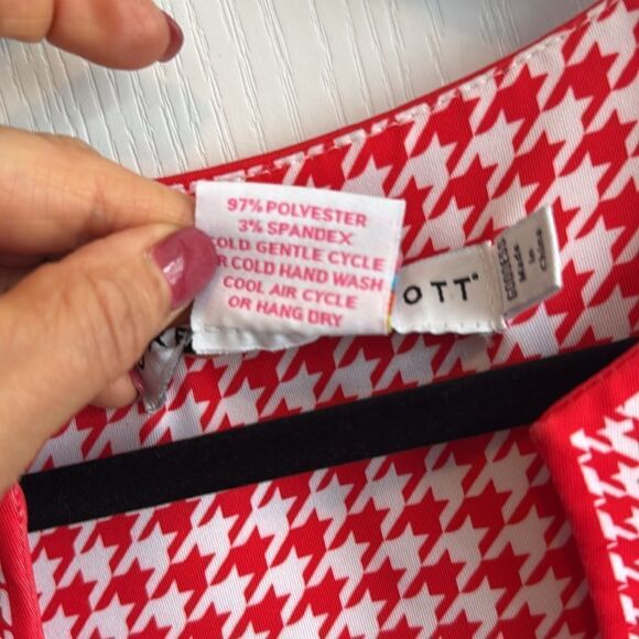 GRETCHEN SCOTT SHAKE YOUR TUSHY DRESS HOUNDSTOOTH BLACK/RED - XXL (no size) - Picture 8 of 8